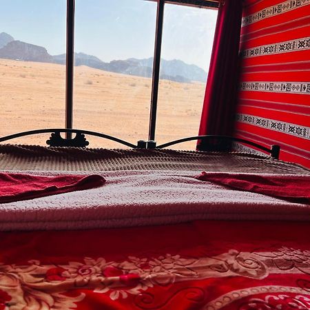 Desert Tree Camp&Tours Вади Рум Екстериор снимка
