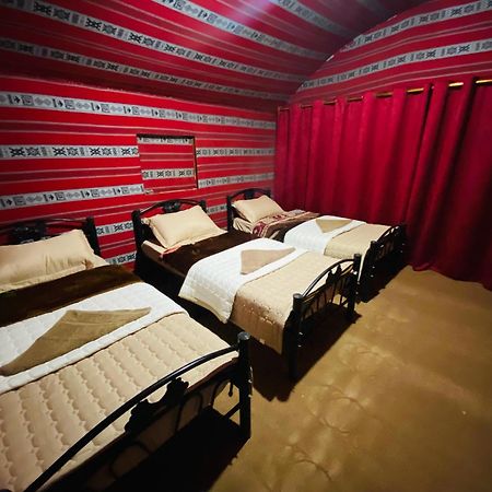 Desert Tree Camp&Tours Вади Рум Екстериор снимка