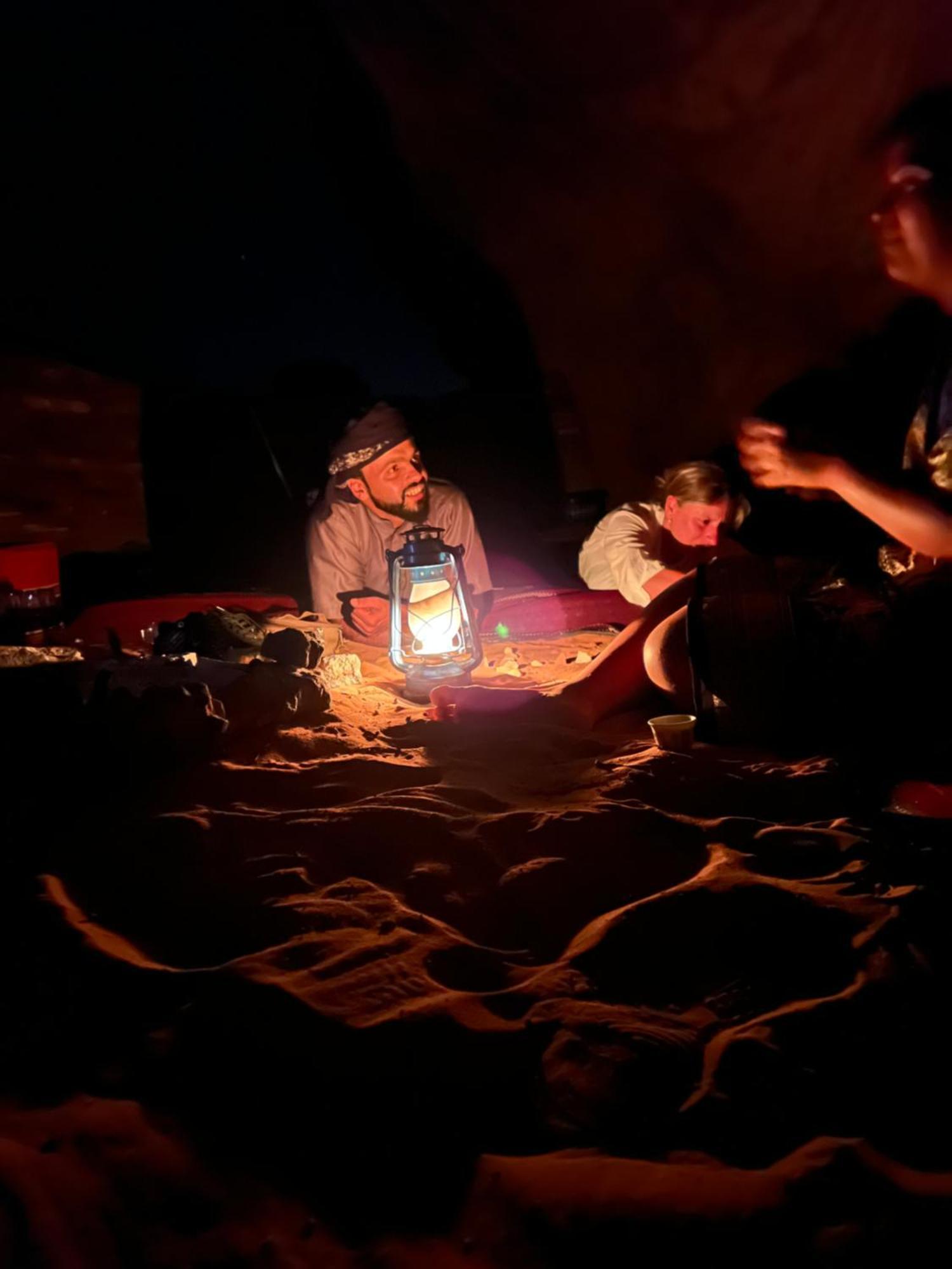 Desert Tree Camp&Tours Вади Рум Екстериор снимка