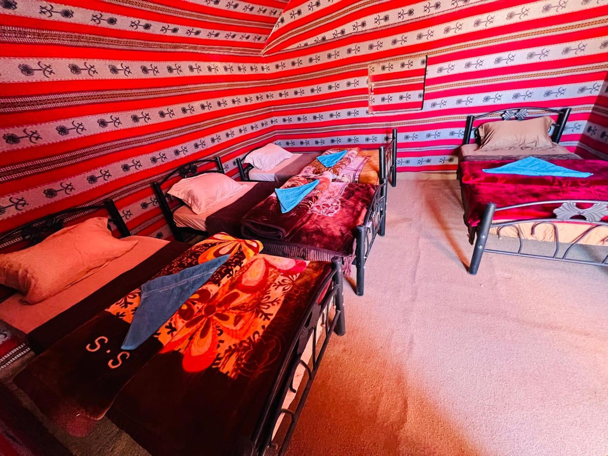 Desert Tree Camp&Tours Вади Рум Екстериор снимка