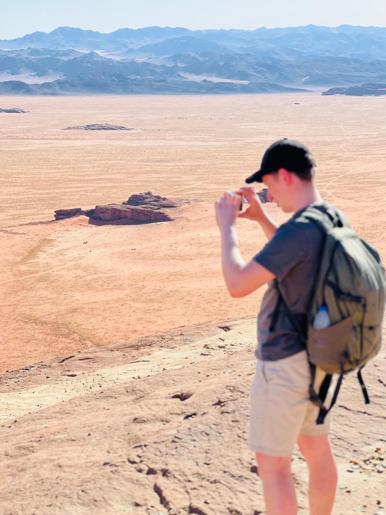 Desert Tree Camp&Tours Вади Рум Екстериор снимка
