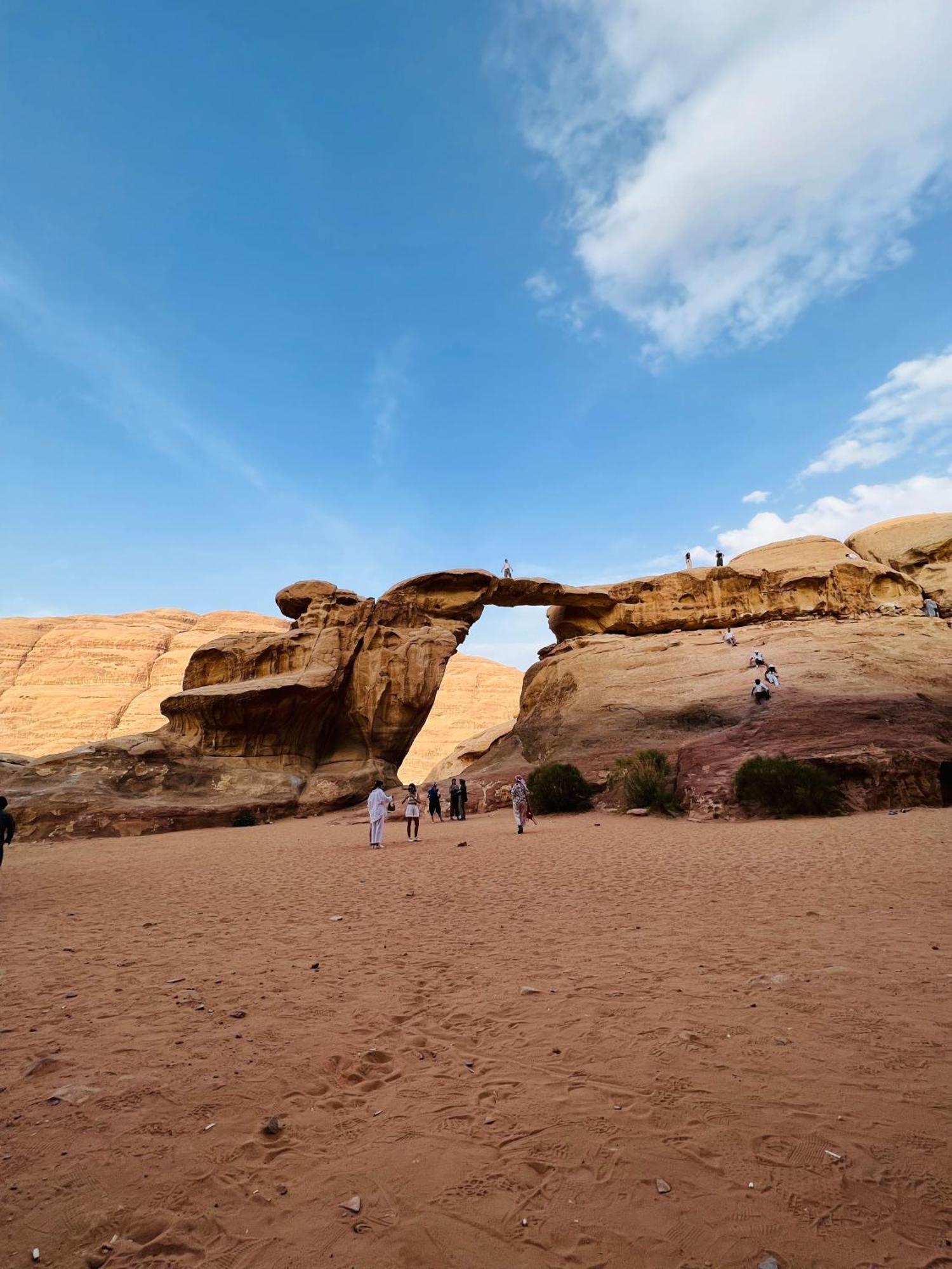 Desert Tree Camp&Tours Вади Рум Екстериор снимка