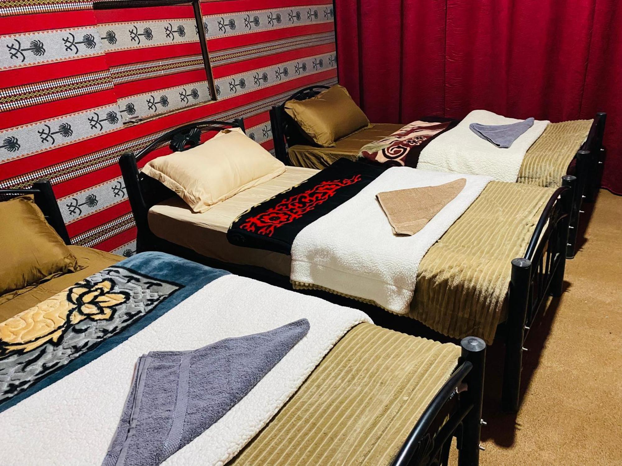 Desert Tree Camp&Tours Вади Рум Екстериор снимка