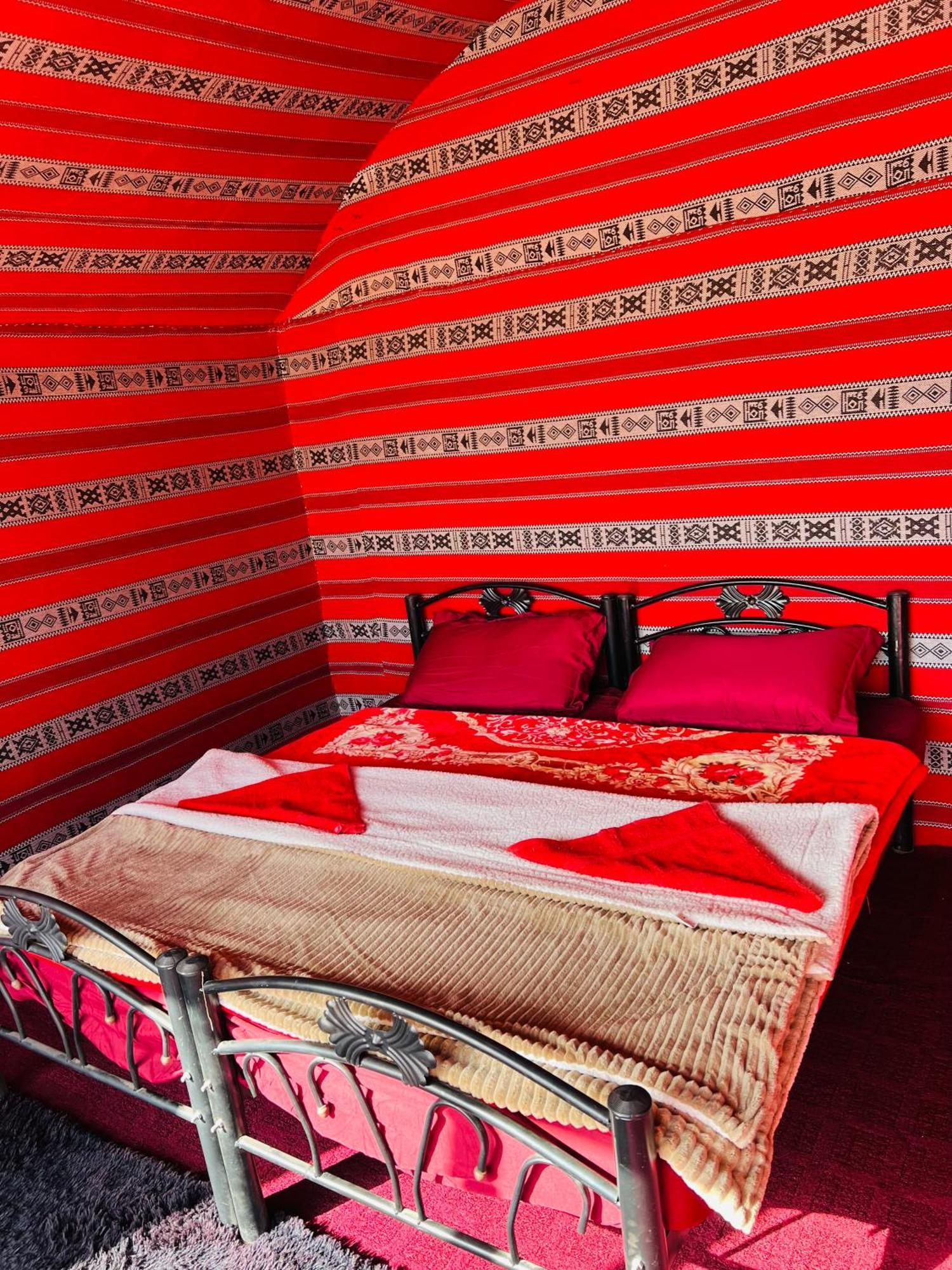 Desert Tree Camp&Tours Вади Рум Екстериор снимка